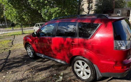 Mitsubishi Outlander III рестайлинг 3, 2011 год, 1 350 000 рублей, 4 фотография