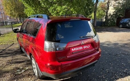 Mitsubishi Outlander III рестайлинг 3, 2011 год, 1 350 000 рублей, 5 фотография