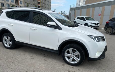 Toyota RAV4, 2013 год, 2 050 000 рублей, 2 фотография