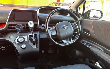 Toyota Sienta II, 2017 год, 1 400 000 рублей, 9 фотография
