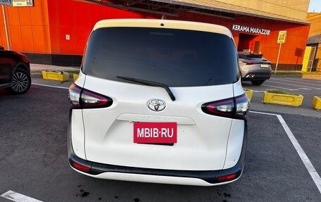 Toyota Sienta II, 2017 год, 1 400 000 рублей, 4 фотография
