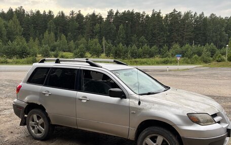 Mitsubishi Outlander III рестайлинг 3, 2003 год, 220 000 рублей, 6 фотография