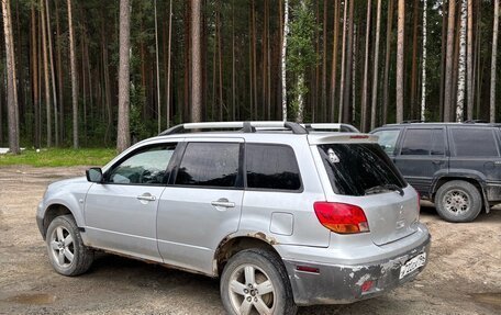 Mitsubishi Outlander III рестайлинг 3, 2003 год, 220 000 рублей, 5 фотография