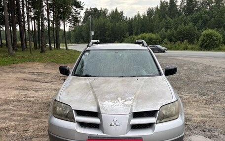 Mitsubishi Outlander III рестайлинг 3, 2003 год, 220 000 рублей, 2 фотография