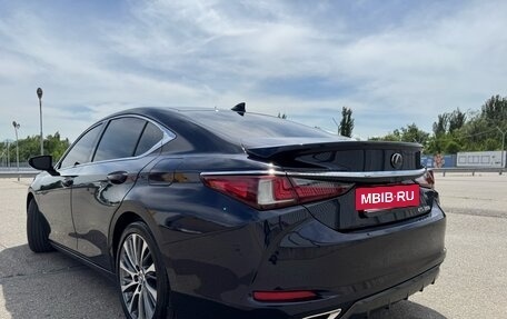 Lexus ES VII, 2021 год, 4 500 000 рублей, 6 фотография