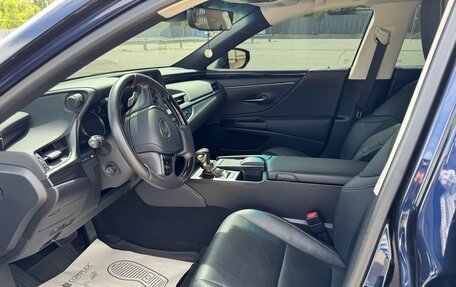 Lexus ES VII, 2021 год, 4 500 000 рублей, 9 фотография