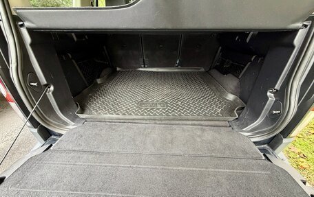 Land Rover Discovery IV, 2011 год, 1 380 000 рублей, 18 фотография