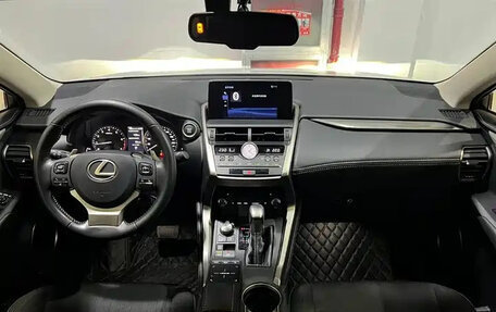 Lexus NX I, 2018 год, 2 585 000 рублей, 7 фотография
