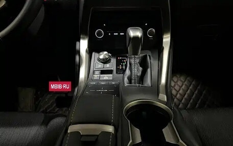 Lexus NX I, 2018 год, 2 585 000 рублей, 15 фотография