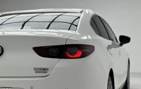 Mazda 3, 2021 год, 1 350 000 рублей, 11 фотография