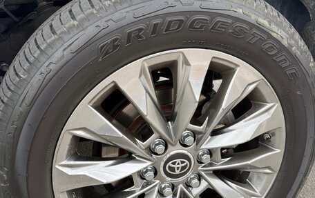 Toyota Land Cruiser, 2021 год, 8 800 000 рублей, 18 фотография