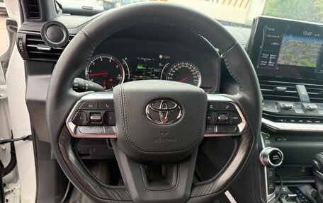 Toyota Land Cruiser, 2021 год, 8 800 000 рублей, 9 фотография
