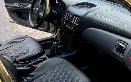 Nissan Almera, 2005 год, 249 000 рублей, 10 фотография