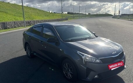 KIA Rio IV, 2021 год, 1 400 000 рублей, 2 фотография