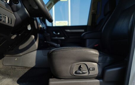 Mitsubishi Pajero IV, 2014 год, 2 468 000 рублей, 12 фотография
