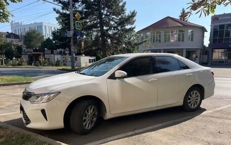 Toyota Camry, 2015 год, 1 850 000 рублей, 2 фотография