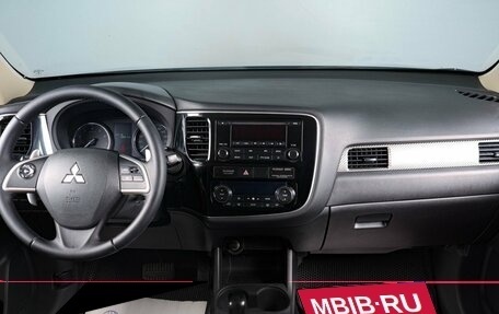 Mitsubishi Outlander III рестайлинг 3, 2012 год, 1 259 000 рублей, 12 фотография