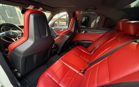 Mercedes-Benz C-Класс AMG, 2011 год, 3 000 000 рублей, 15 фотография