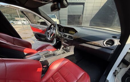Mercedes-Benz C-Класс AMG, 2011 год, 3 000 000 рублей, 20 фотография