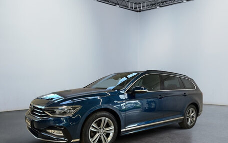 Volkswagen Passat B8 рестайлинг, 2023 год, 3 750 012 рублей, 2 фотография