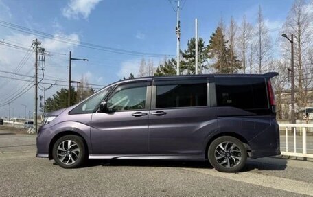 Honda Stepwgn IV, 2021 год, 1 990 000 рублей, 6 фотография