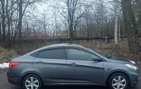Hyundai Solaris II рестайлинг, 2012 год, 650 000 рублей, 2 фотография