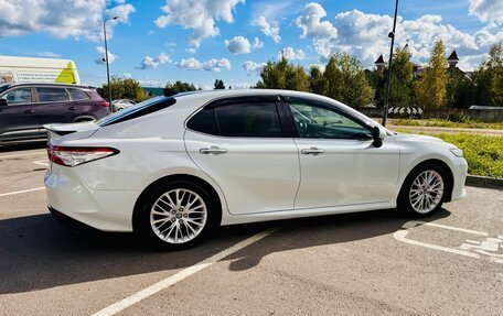 Toyota Camry, 2020 год, 2 500 000 рублей, 3 фотография