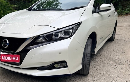 Nissan Leaf II, 2019 год, 1 999 999 рублей, 3 фотография