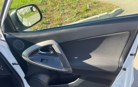 Toyota RAV4, 2011 год, 1 500 000 рублей, 20 фотография