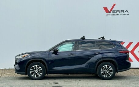 Toyota Highlander, 2020 год, 4 050 000 рублей, 2 фотография