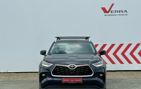 Toyota Highlander, 2020 год, 4 050 000 рублей, 3 фотография