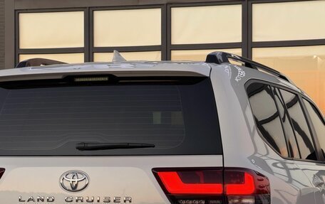 Toyota Land Cruiser, 2022 год, 8 990 000 рублей, 12 фотография