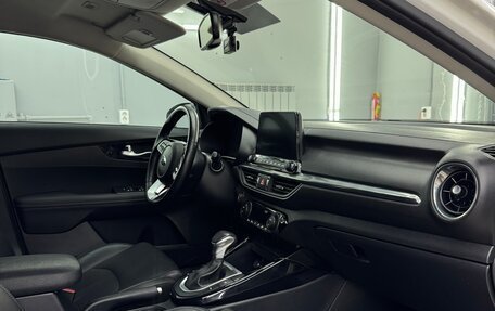 KIA Cerato IV, 2019 год, 1 900 000 рублей, 13 фотография