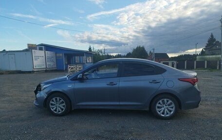 Hyundai Solaris II рестайлинг, 2019 год, 1 350 000 рублей, 4 фотография