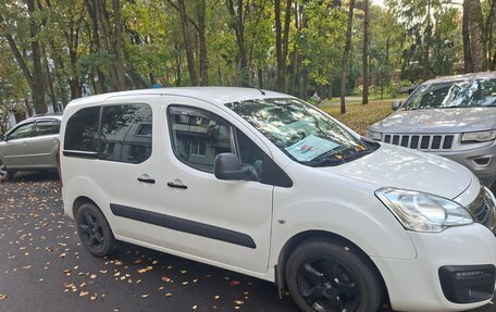 Peugeot Partner II рестайлинг 2, 2021 год, 1 450 000 рублей, 3 фотография