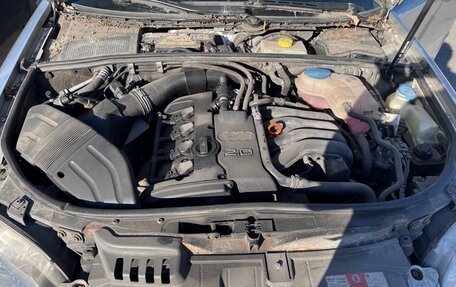 Audi A4, 2006 год, 583 000 рублей, 19 фотография