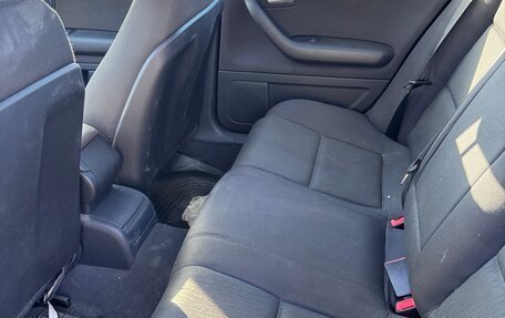 Audi A4, 2006 год, 583 000 рублей, 17 фотография