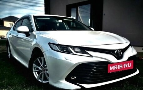 Toyota Camry, 2020 год, 2 800 000 рублей, 6 фотография