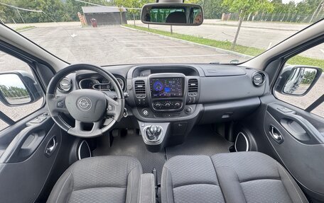 Opel Vivaro B, 2018 год, 2 150 000 рублей, 15 фотография