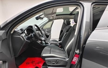 Audi Q3, 2022 год, 2 800 000 рублей, 10 фотография