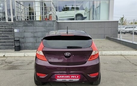 Hyundai Solaris II рестайлинг, 2011 год, 670 000 рублей, 6 фотография