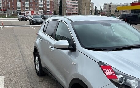 KIA Sportage IV рестайлинг, 2019 год, 1 750 000 рублей, 2 фотография