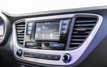 Hyundai Solaris II рестайлинг, 2018 год, 1 128 000 рублей, 24 фотография
