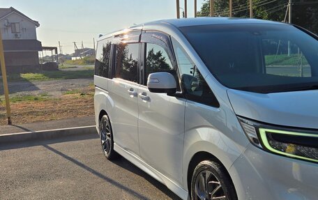 Honda Stepwgn IV, 2019 год, 2 600 000 рублей, 2 фотография