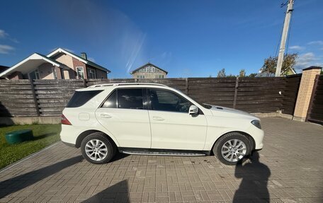 Mercedes-Benz M-Класс, 2012 год, 2 100 000 рублей, 2 фотография