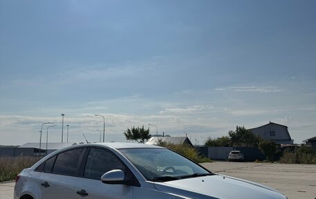 Chevrolet Cruze II, 2010 год, 528 000 рублей, 2 фотография