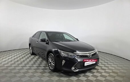 Toyota Camry, 2017 год, 1 750 000 рублей, 3 фотография