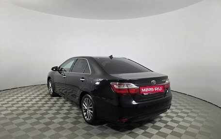 Toyota Camry, 2017 год, 1 750 000 рублей, 7 фотография