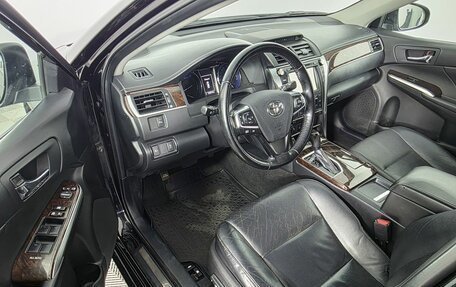 Toyota Camry, 2017 год, 1 750 000 рублей, 12 фотография