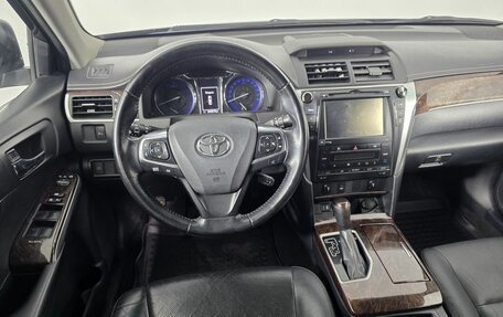 Toyota Camry, 2017 год, 1 750 000 рублей, 15 фотография